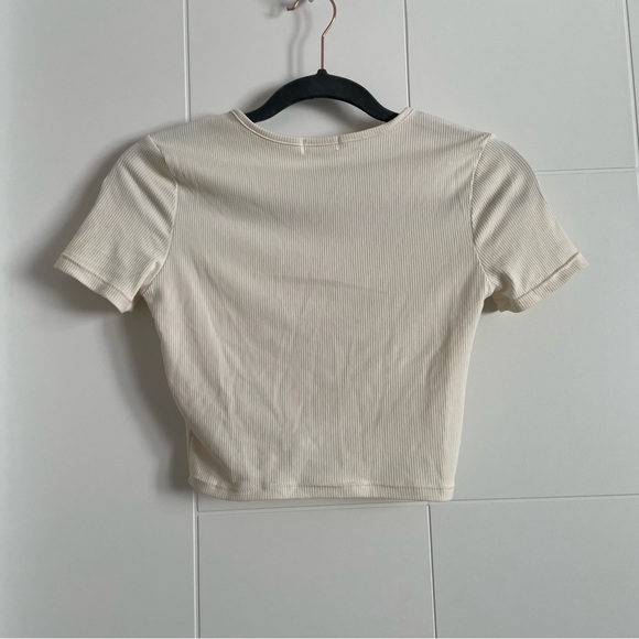 3/$25 Ardene ruched crop top - Picture 3 of 3
